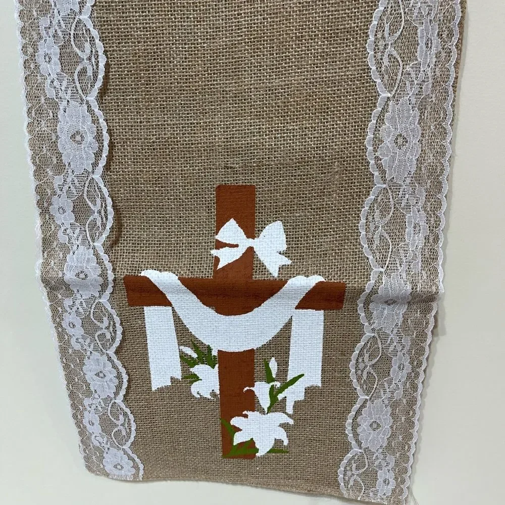Easter Burlap and Lace Table Runner NWT